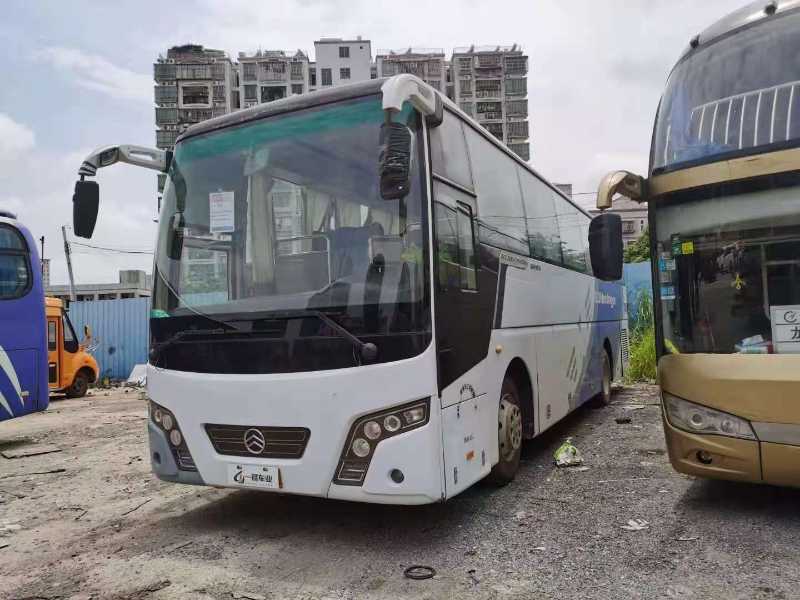 2012年4月 47座非營運(yùn)性價(jià)比超高金旅6103型客車