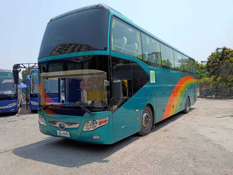 2014年11月 同款兩臺55座有中門營運(yùn)檔案前碟后鼓車況好宇通6126客車 