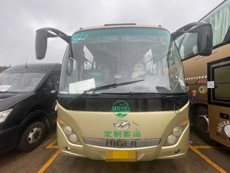 金龍KLQ6898Q客車出售，39座