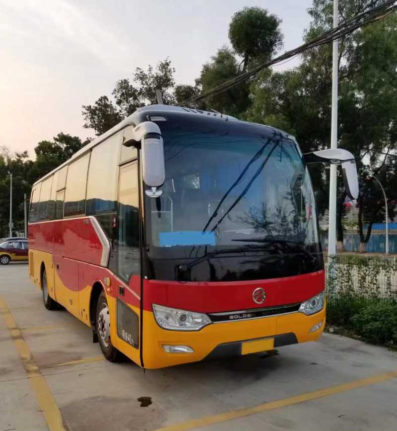 2019年4月 40座玉柴國(guó)五金旅6957有中門(mén)教練車(chē)