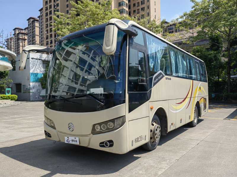 2015年6月 同款2臺35座非營運國四金旅6807鋼板車