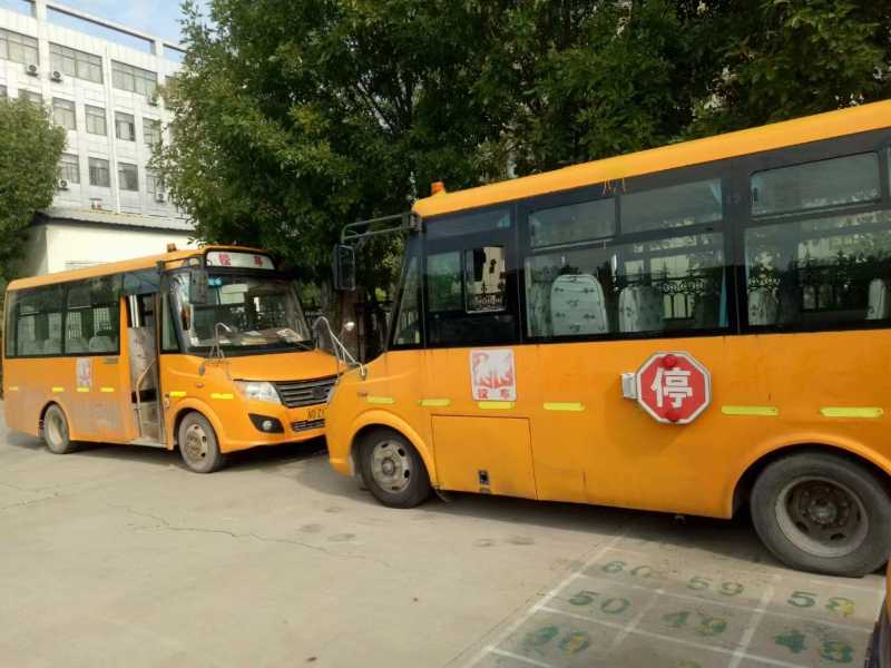 楚風19座幼兒校車，13年9月上牌國四排放玉柴發(fā)動機