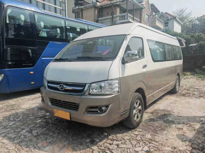 深圳現(xiàn)車(chē)國(guó)五非營(yíng)運(yùn)18座九龍