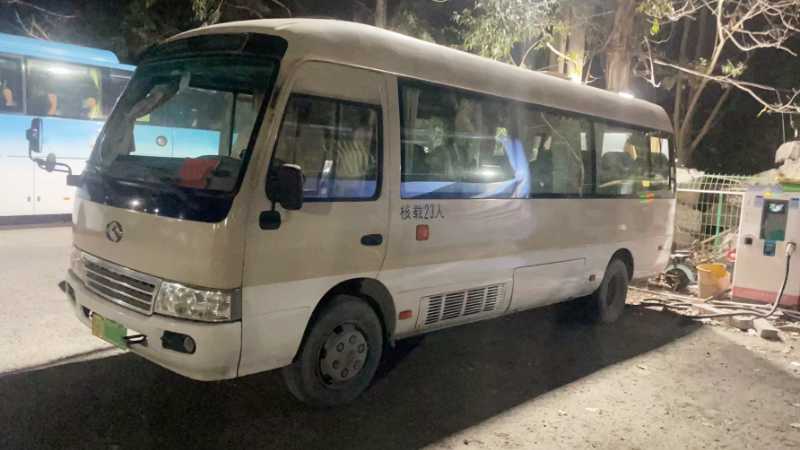 2015年10月23座非營運(yùn)寧德時代金龍6706電車