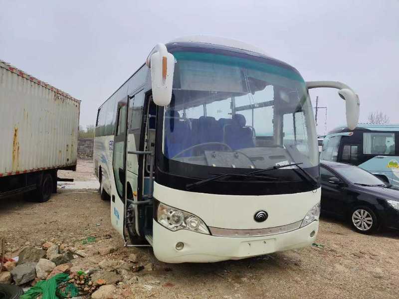 2014年8月 39座六缸玉柴宇通6888型客車