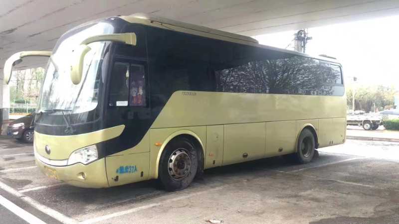 2015年12月 國(guó)四37座有中門緩速器宇通6938氣囊車