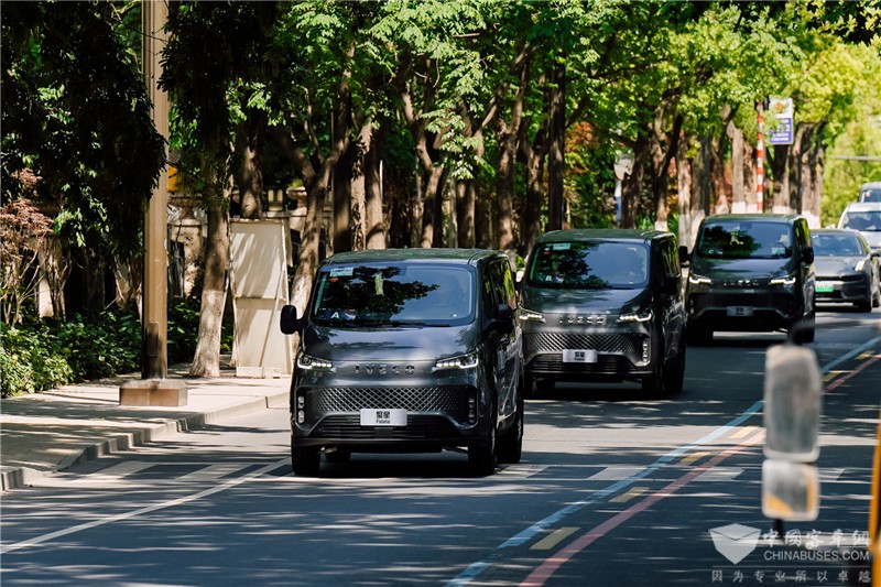  依維柯·聚星13.68萬元上市起售