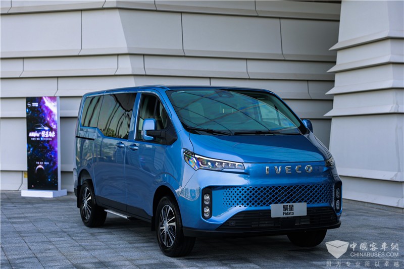  依維柯·聚星13.68萬元上市起售