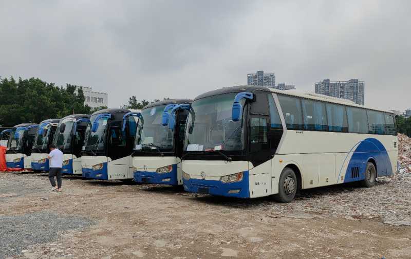 同款5臺(tái)49座非營(yíng)運(yùn)國(guó)四精品車況金旅6112油混中門車
