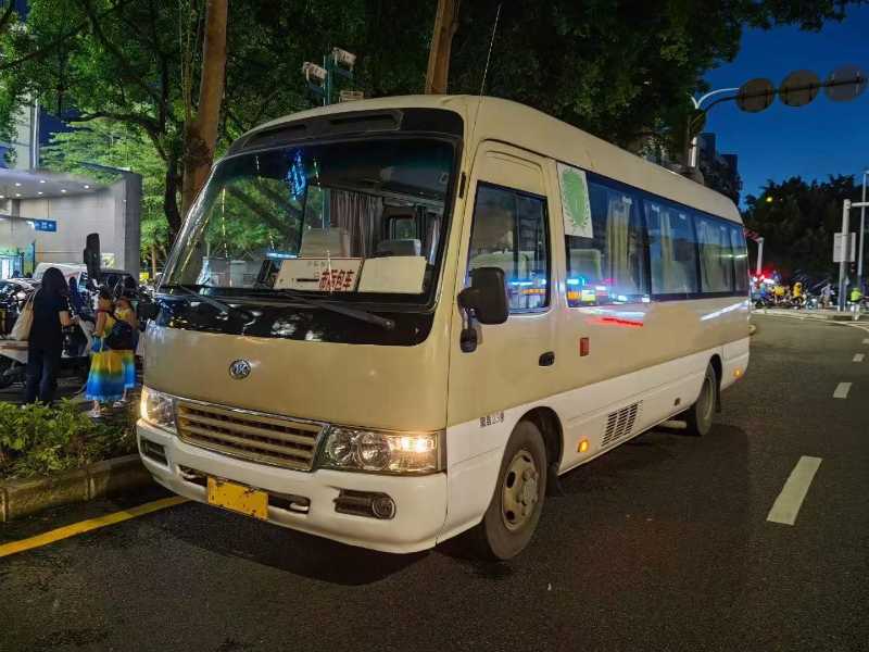 2014年11月 同款兩臺國四排放23座江淮寶斯通旅游車