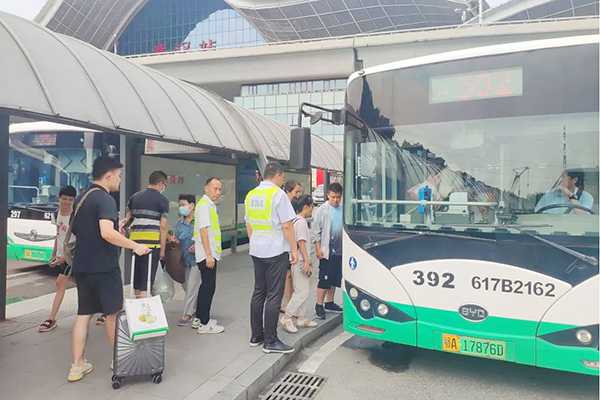 務(wù)必嚴格落實 公交駕駛員交接班注意事項