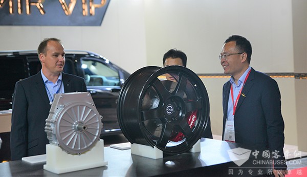 盤轂動力 BUSWORLD 公交系統(tǒng) 解決方案 輪轂電驅動
