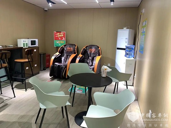 停運(yùn)風(fēng)波 城市公共交通 健康可持續(xù)發(fā)展 若干意見(jiàn)