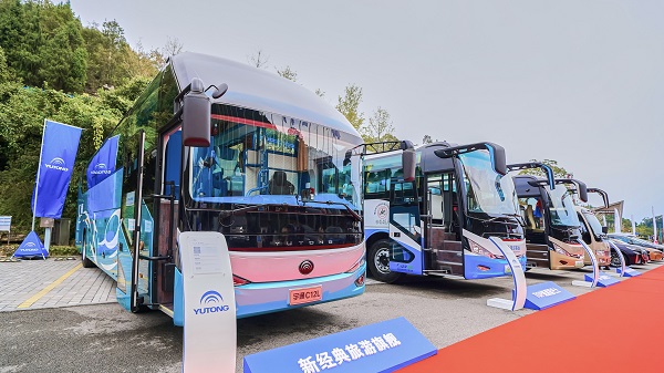 宇通在旅游出行大展示全場(chǎng)景解決方案