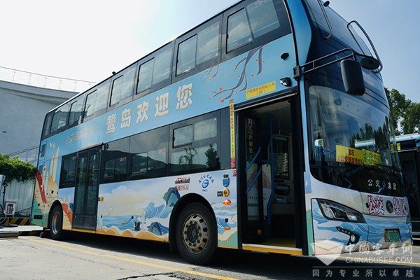 青島真情巴士集團 運行安全 必須掌握 保持安全車距