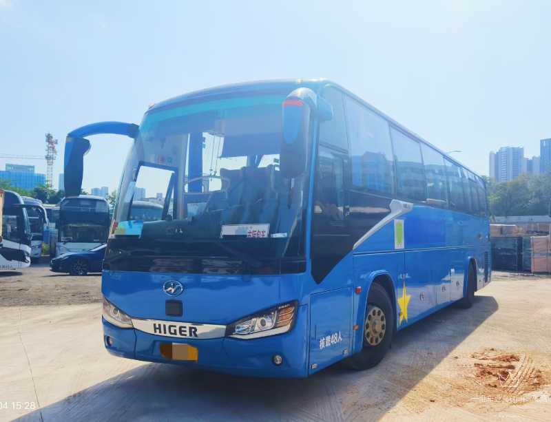 2019年4月 深圳牌雙胞胎國(guó)五48座海格氣囊中門(mén)旅游車