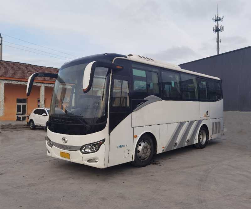 可提雙檔國(guó)五34座金龍6821氣囊暖氣車(chē)
