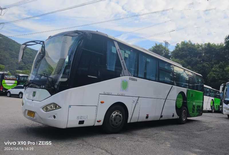 2014年9月 多臺(tái)國(guó)四51座中通6117旅游車(chē)