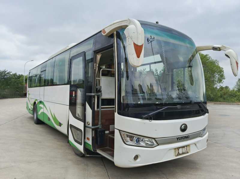  新款48座非營運(yùn)宇通新能源ZK6115車型  