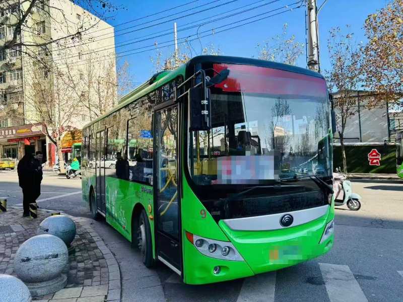 2018年12月 8米多寧德時(shí)代53/18座純電宇通E8公交車