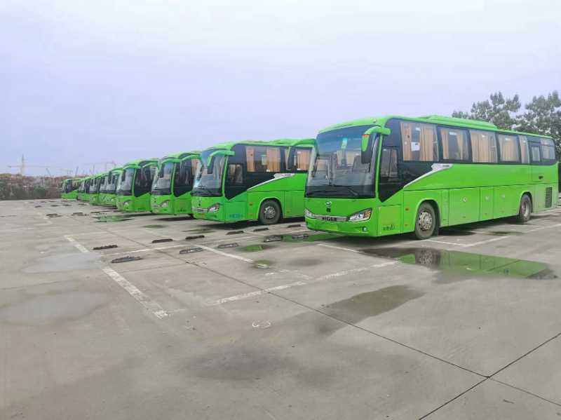 同款多臺(tái)國五38座2+1海格氣囊旅游車