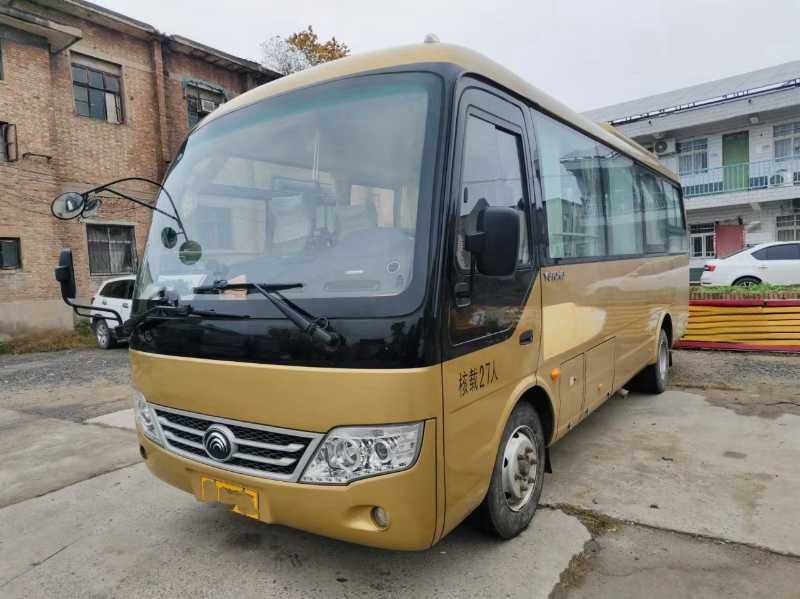 2022年6月 國六可提雙檔27座宇通6729營(yíng)運(yùn)車