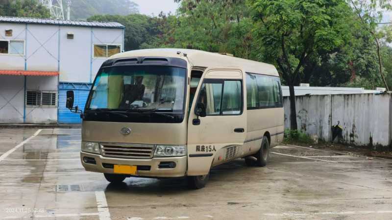 2017年1月 國(guó)五15座安凱6701營(yíng)運(yùn)旅游車