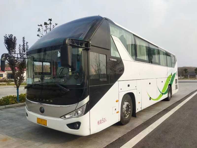 2022年1月 國(guó)六50座宇通6120氣囊旅游車