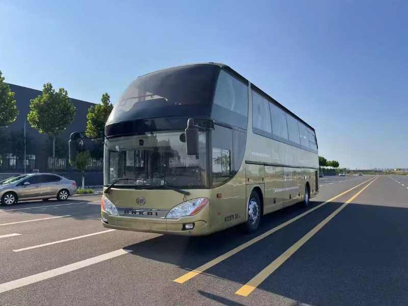 2017年5月 國(guó)五36座2+1一層半安凱6120旅游車