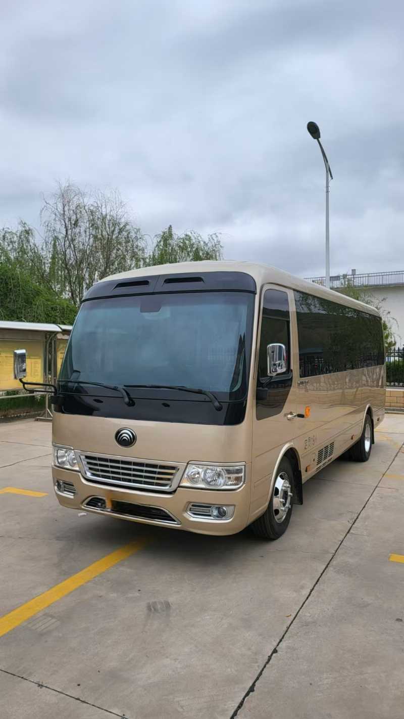 2023年5月 19座國六柴油宇通T7營運車
