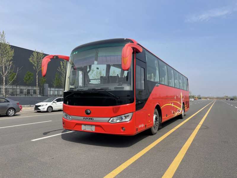 國(guó)五非營(yíng)運(yùn)54座鍋爐暖風(fēng)宇通6125雙門車