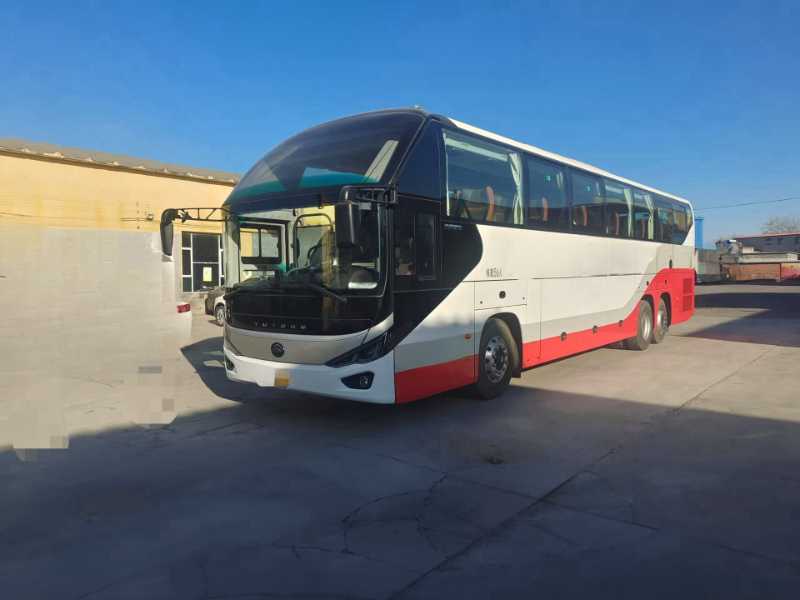 國六56座鍋爐暖氣有公告宇通C13型6137旅游車