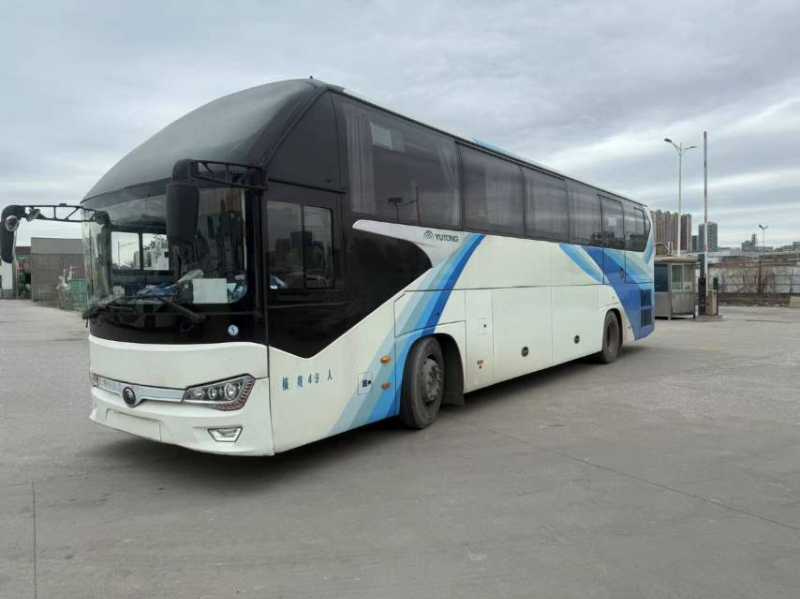 同款兩臺國五49座宇通6128氣囊旅游車 