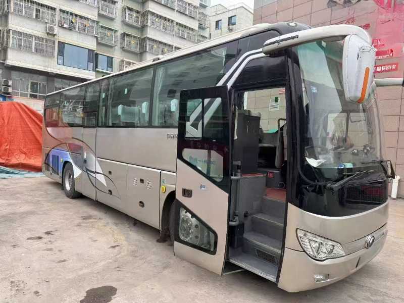 陜西牌10米天然氣LNG38座柴暖鍋爐宇通氣囊車