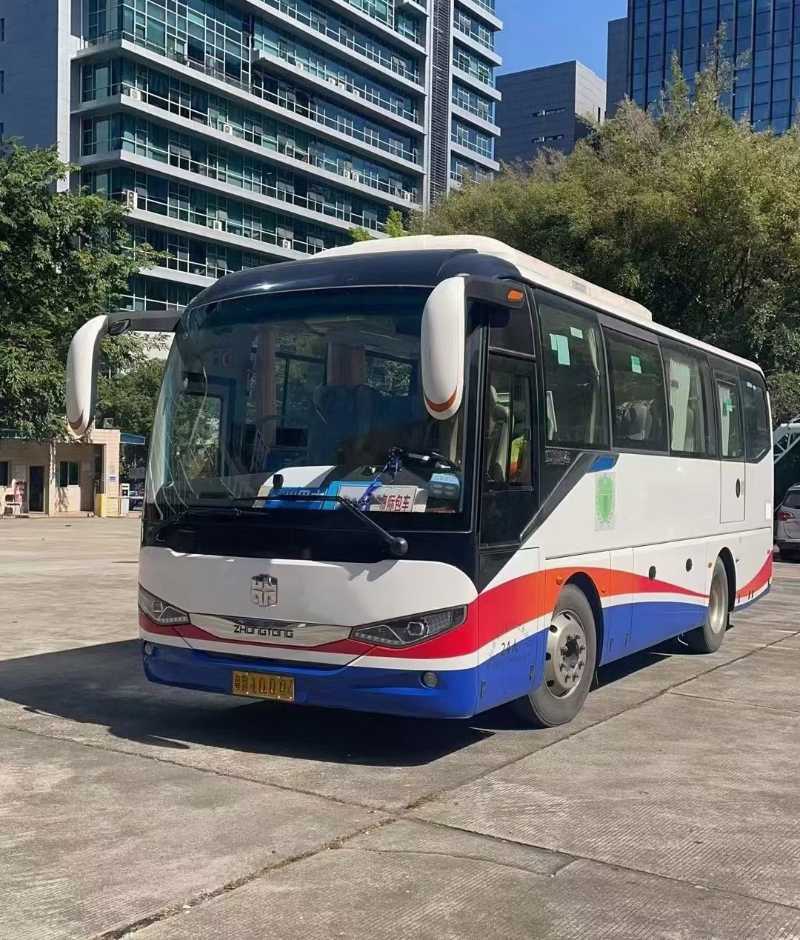 2021年6月國六24座2+1中通6706氣囊車