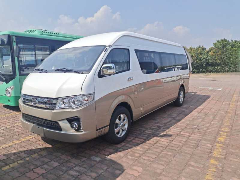 2023年11月 兩臺(tái)東北配14座海格6600中型雙檔營(yíng)運(yùn)車(chē)