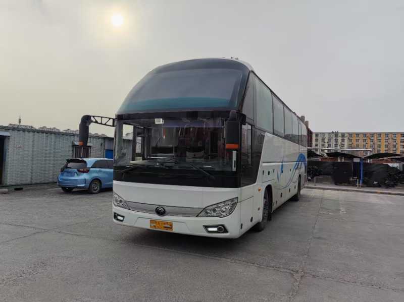 2019年2月上牌50座非營運宇通6122雙峰檔客車