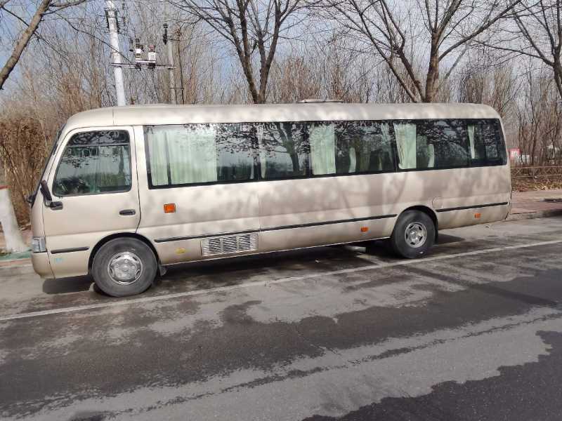 2014年江鈴晶馬仿考30座,康明斯3.8發(fā)動(dòng)機(jī)(從未大修),非營(yíng)運(yùn),公司自用車