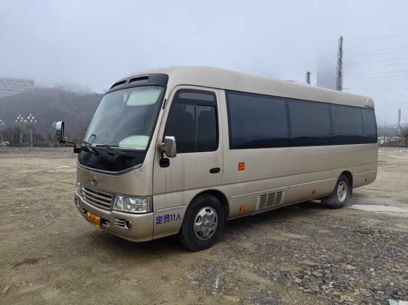 2011年11月 11座非營(yíng)運(yùn)汽油豪華版考斯特 