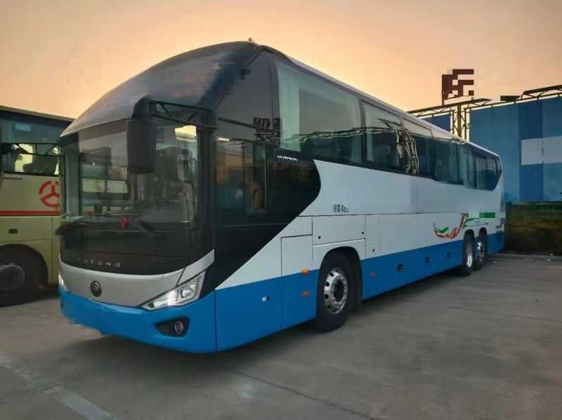 2024年12月上牌兩臺國六東北配有公告48座宇通6137半臥車