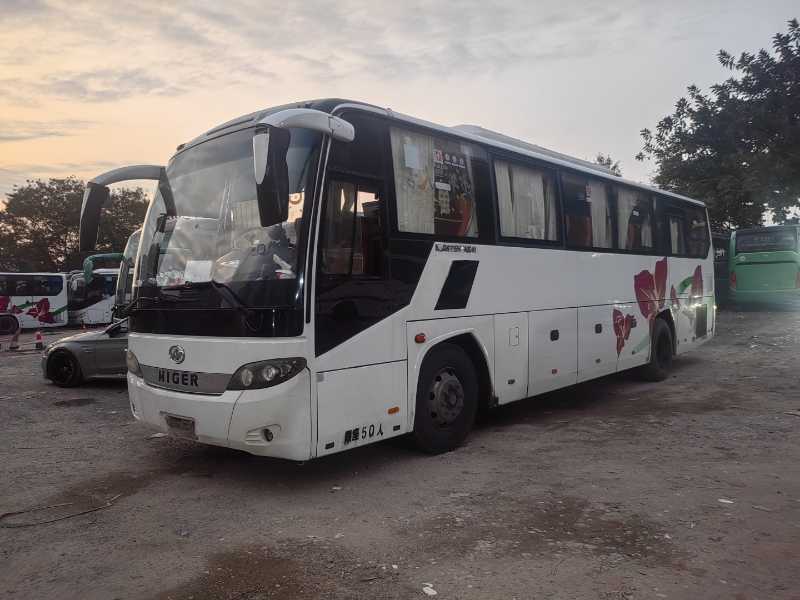 2016年12月上牌50座國四海格6115旅游車