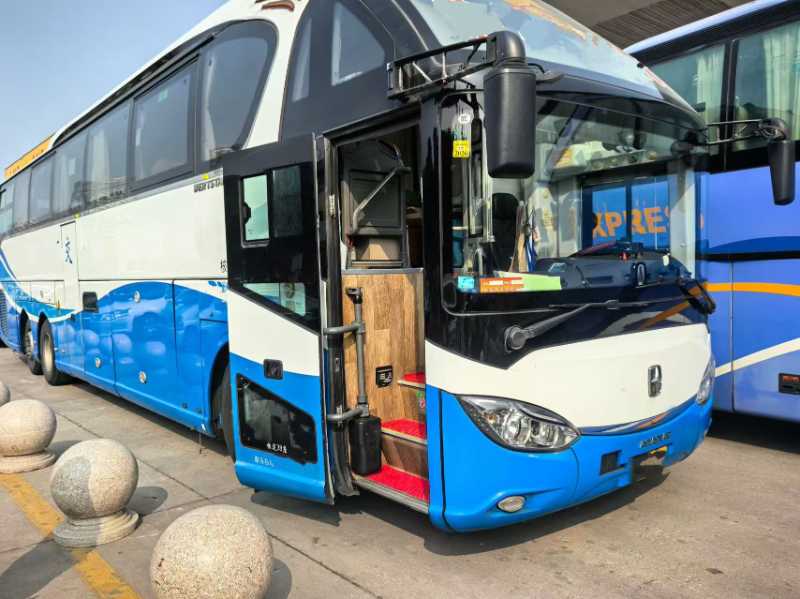 2020年9月38座2+1半臥后吊輪鍋爐暖氣亞星6148氣囊車