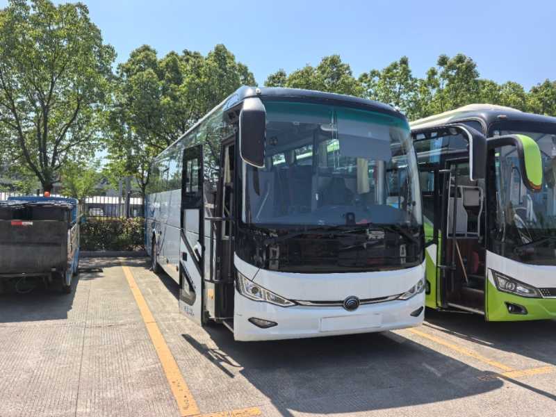 2021年9月上牌國六有公告48座可提雙檔宇通6117中門營運車