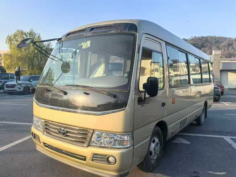 2019年12月上牌19座非營運4.0V6發(fā)動機營運版豐田考斯特