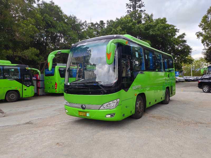 2019年上牌一批34座寧德時代宇通6826營運(yùn)版電車