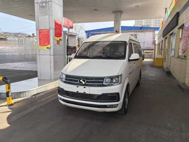 有公告國六柴油版9座非營運(yùn)金龍凱銳6535藍(lán)牌小型車