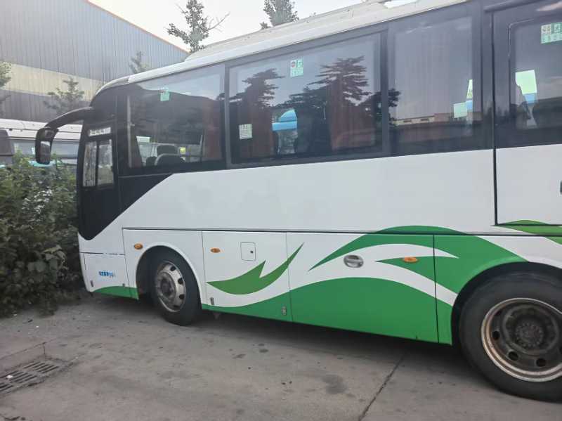 2020年5月上牌可提雙檔國(guó)五19座2+1安凱6781氣囊車(chē)