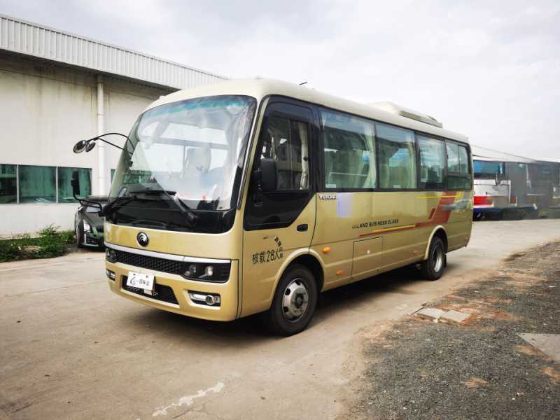 2023年9月 28座國(guó)六有公告封閉玻璃外擺門(mén)宇通D7旅游車(chē)