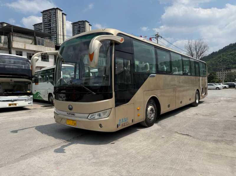 2019年12月上牌52座國五宇通6125客車