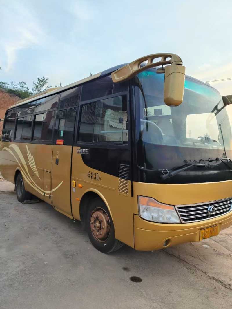 2017年9月 粵牌國五30座宇通6752營運(yùn)車 